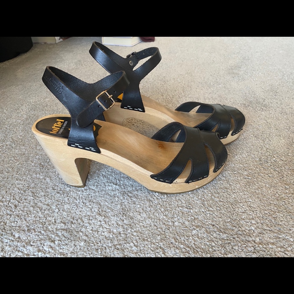 Swedish Hasbeens sky high clog sandal, 9